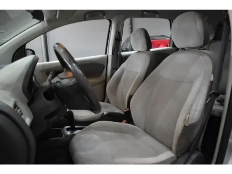 CHEVROLET Spin 1.8 4P FLEX LTZ AUTOMÁTICO, Foto 6 CHEVROLET Spin 1.8 4P FLEX LTZ AUTOMÁTICO, Foto 6