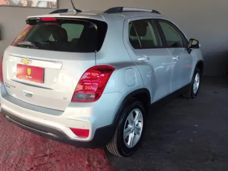 CHEVROLET Tracker 1.4 16V 4P FLEX LT TURBO AUTOMÁTICO, Foto 9 CHEVROLET Tracker 1.4 16V 4P FLEX LT TURBO AUTOMÁTICO, Foto 9