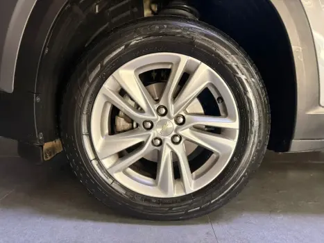 CHEVROLET Tracker 1.0 12V 4P FLEX TURBO AUTOM�TICO, Foto 2