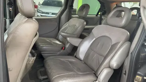 CHRYSLER Grand Caravan 3.3 V6 12V 4P LIMITED AUTOMÁTICO, Foto 9