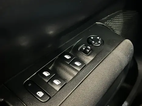 CITROEN C4 Cactus 1.6 16V 4P VTI 120 FLEX FEEL PACK AUTOM�TICO, Foto 8