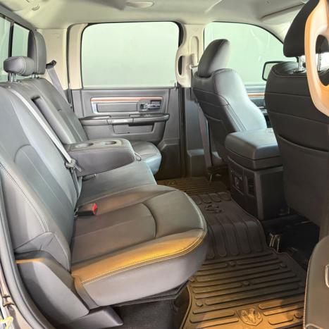 DODGE Ram 5.7 V8 32V 4P HEMI LARAMIE NIGHT EDITION 4X4 AUTOMTICO, Foto 7