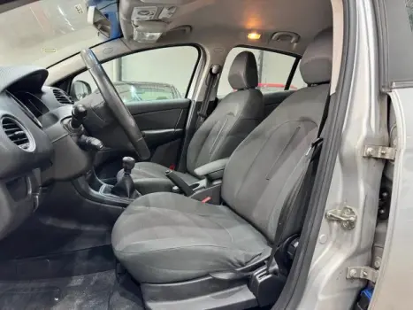 FIAT Bravo 1.8 16V 4P ESSENCE FLEX, Foto 16