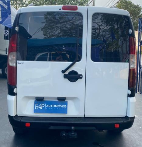 FIAT Doblo 1.8 16V 4P FLEX ESSENCE 7 LUGARES, Foto 4 FIAT Doblo 1.8 16V 4P FLEX ESSENCE 7 LUGARES, Foto 4