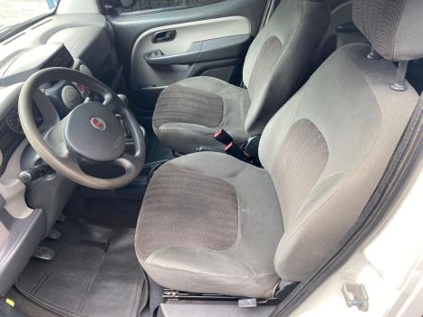 FIAT Doblo 1.8 16V 4P FLEX ESSENCE 7 LUGARES, Foto 10 FIAT Doblo 1.8 16V 4P FLEX ESSENCE 7 LUGARES, Foto 10