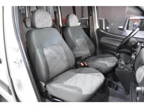 FIAT Doblo 1.8 16V 4P FLEX ESSENCE 7 LUGARES, Foto 4