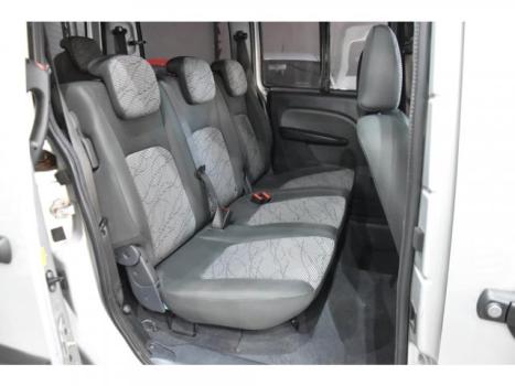 FIAT Doblo 1.8 16V 4P FLEX ESSENCE 7 LUGARES, Foto 6