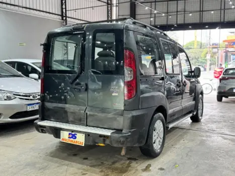 FIAT Doblo 1.8 16V 4P FLEX ADVENTURE, Foto 2