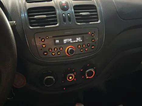 FIAT Grand Siena 1.6 16V 4P FLEX ESSENCE DUALOGIC AUTOMATIZADO, Foto 13