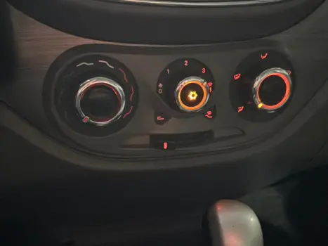 FIAT Grand Siena 1.6 16V 4P FLEX ESSENCE DUALOGIC AUTOMATIZADO, Foto 19