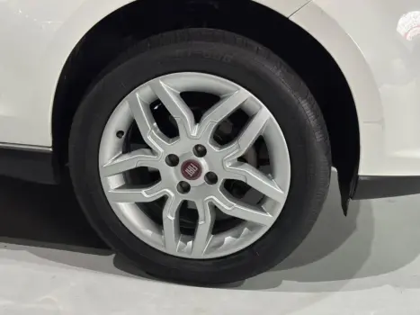 FIAT Grand Siena 1.6 16V 4P FLEX ESSENCE DUALOGIC AUTOMATIZADO, Foto 21