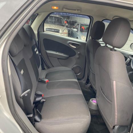 FIAT Grand Siena 1.6 16V 4P ESSENCE FLEX, Foto 3