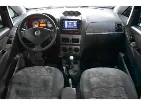 FIAT Idea 1.8 16V 4P ADVENTURE FLEX, Foto 3