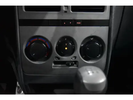 FIAT Idea 1.8 16V 4P ADVENTURE FLEX, Foto 5