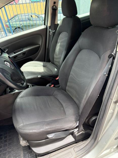 FIAT Punto 1.4 4P ELX FLEX, Foto 3