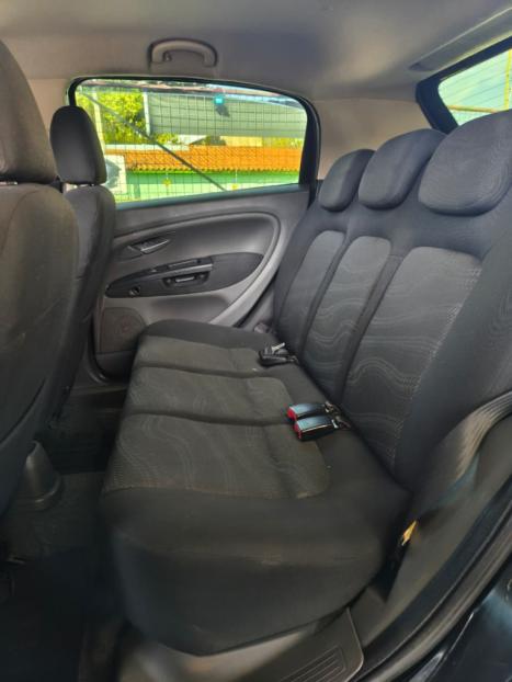 FIAT Punto 1.4 4P ELX FLEX, Foto 2