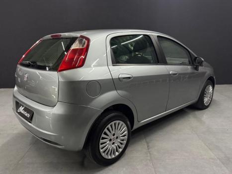 FIAT Punto 1.4 FLEX 4P, Foto 4
