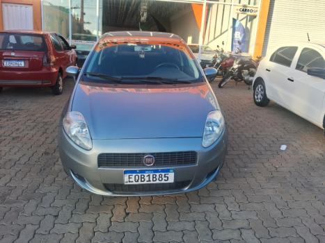 FIAT Punto 1.4 FLEX 4P, Foto 2