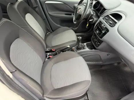 FIAT Punto 1.6 16V 4P ESSENCE FLEX, Foto 14