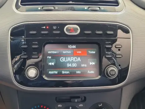 FIAT Punto 1.6 16V 4P FLEX ESSENCE SP DUALOGIC AUTOMATIZADO, Foto 2