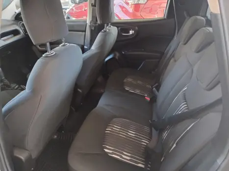 FIAT Toro 1.8 16V 4P FLEX FREEDOM AUTOMTICO, Foto 16