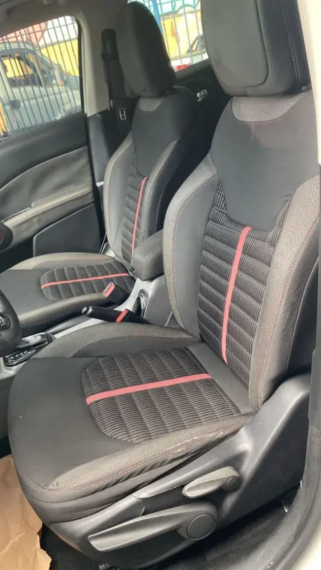 FIAT Toro 1.8 16V 4P FLEX FREEDOM AUTOM�TICO, Foto 3