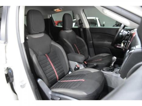 FIAT Toro 1.8 16V 4P FLEX FREEDOM AUTOM�TICO, Foto 4