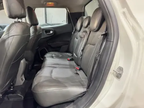 FIAT Toro 1.8 16V 4P FLEX FREEDOM AUTOM�TICO, Foto 6