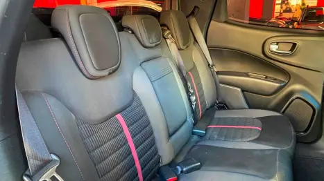 FIAT Toro 1.8 16V 4P FLEX FREEDOM AUTOM�TICO, Foto 11