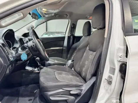 FIAT Toro 1.8 16V 4P FLEX FREEDOM AUTOM�TICO, Foto 9