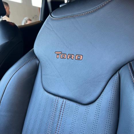 FIAT Toro 2.4 16V 4P MULTIAIR FLEX VOLCANO AUTOM�TICO, Foto 7