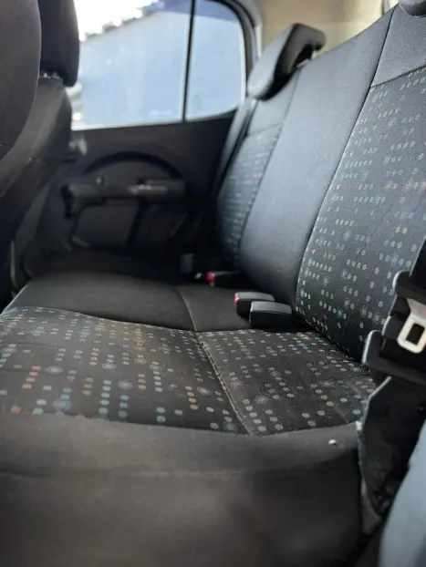 FIAT Uno 1.0 4P FLEX VIVACE, Foto 8