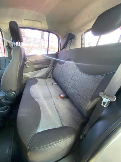 FIAT Uno 1.0 4P FLEX ATTRACTIVE, Foto 8
