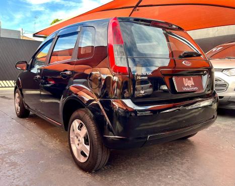 FORD Fiesta Hatch 1.6 4P FLEX, Foto 4