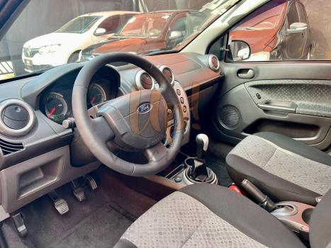 FORD Fiesta Hatch 1.6 4P FLEX, Foto 14