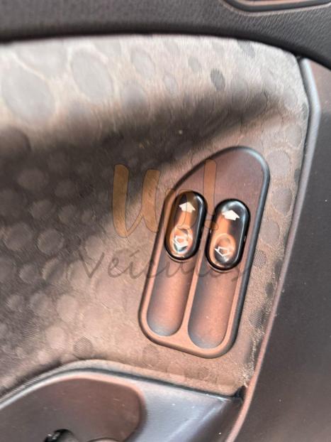 FORD Fiesta Hatch 1.6 4P FLEX, Foto 16