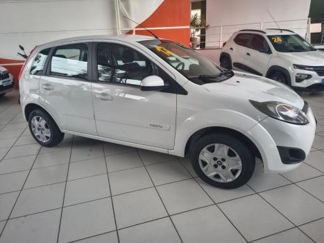 FORD Fiesta Hatch 1.6, Foto 4