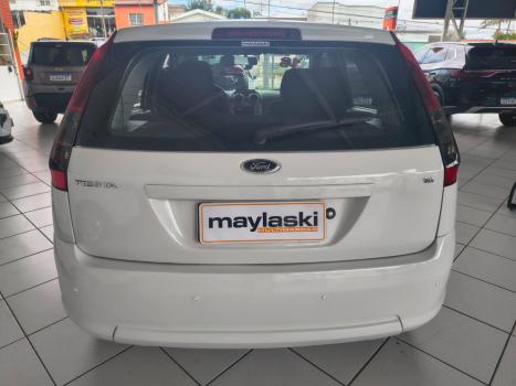 FORD Fiesta Hatch 1.6, Foto 6