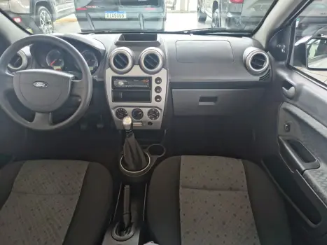 FORD Fiesta Hatch 1.6, Foto 13