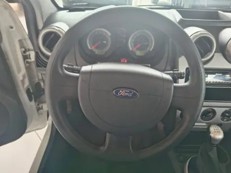 FORD Fiesta Hatch 1.6 4P, Foto 18