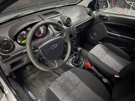 FORD Fiesta Hatch 1.6, Foto 5