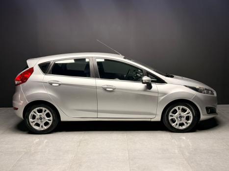 FORD Fiesta Hatch 1.6 16V 4P FLEX SE POWERSHIFT AUTOM�TICO, Foto 2