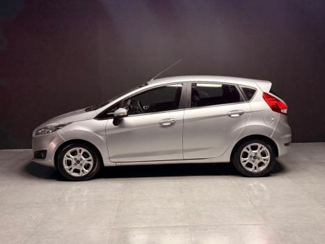 FORD Fiesta Hatch 1.6 16V 4P FLEX SE POWERSHIFT AUTOM�TICO, Foto 3