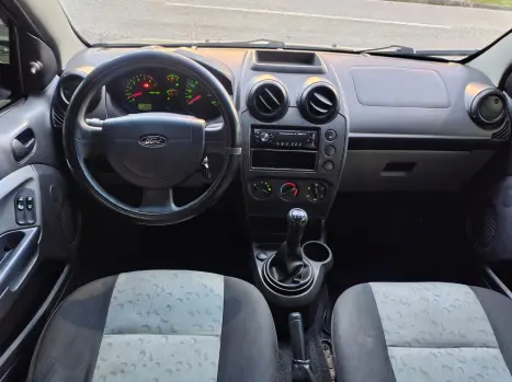 FORD Fiesta Hatch 1.0 4P, Foto 2