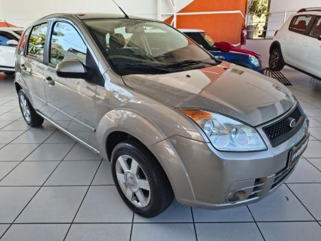 FORD Fiesta Hatch 1.6 4P, Foto 3