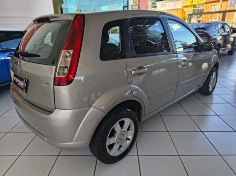 FORD Fiesta Hatch 1.6 4P, Foto 5