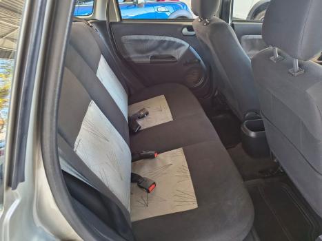 FORD Fiesta Hatch 1.6 4P, Foto 12