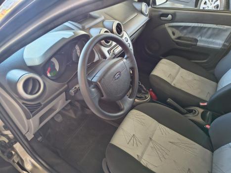 FORD Fiesta Hatch 1.6 4P, Foto 18