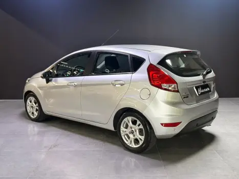 FORD Fiesta Hatch 1.6 16V 4P FLEX SE POWERSHIFT AUTOM�TICO, Foto 3