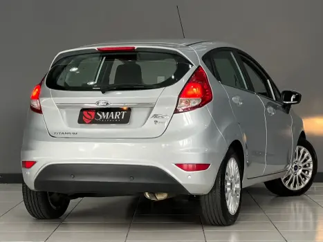 FORD Fiesta Hatch 1.6 4P FLEX TITANIUM POWERSHIFT AUTOM�TICO, Foto 10